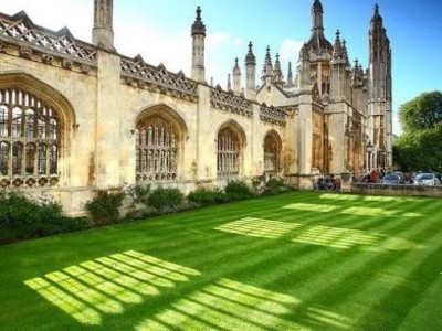 英伦金融手机版下载(英伦金融到底合不合法)
