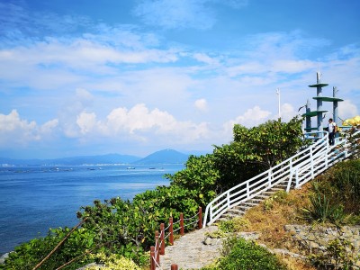 包含手机版西岛基地下载的词条