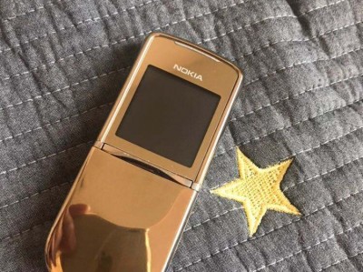 诺基亚8800a黄金版手机(诺基亚8800a黄金版有收藏价值吗)