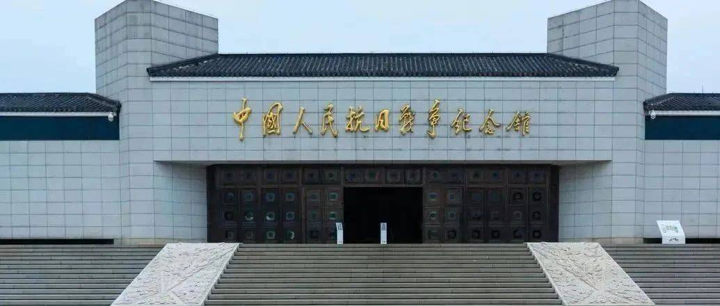 手机报·早报丨河南倡导因天气原因缺勤不计入考核；7月5日起，机票燃油附加费上调