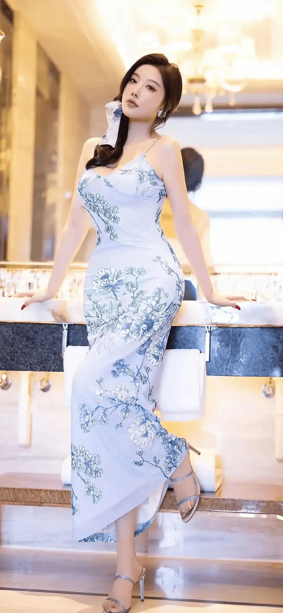 思春少妇手机版免费(思春意思是什么意思啊)