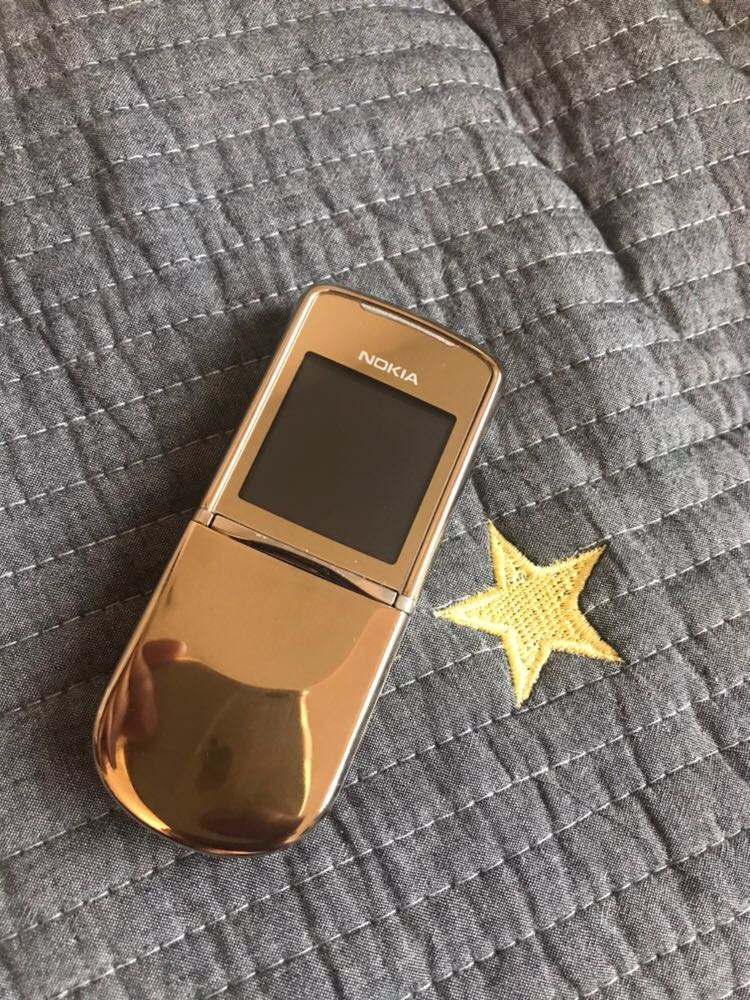 诺基亚8800a黄金版手机(诺基亚8800a黄金版有收藏价值吗)