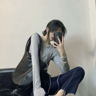 手机遮脸头像霸道版女生(手机遮脸头像女霸气 超拽)
