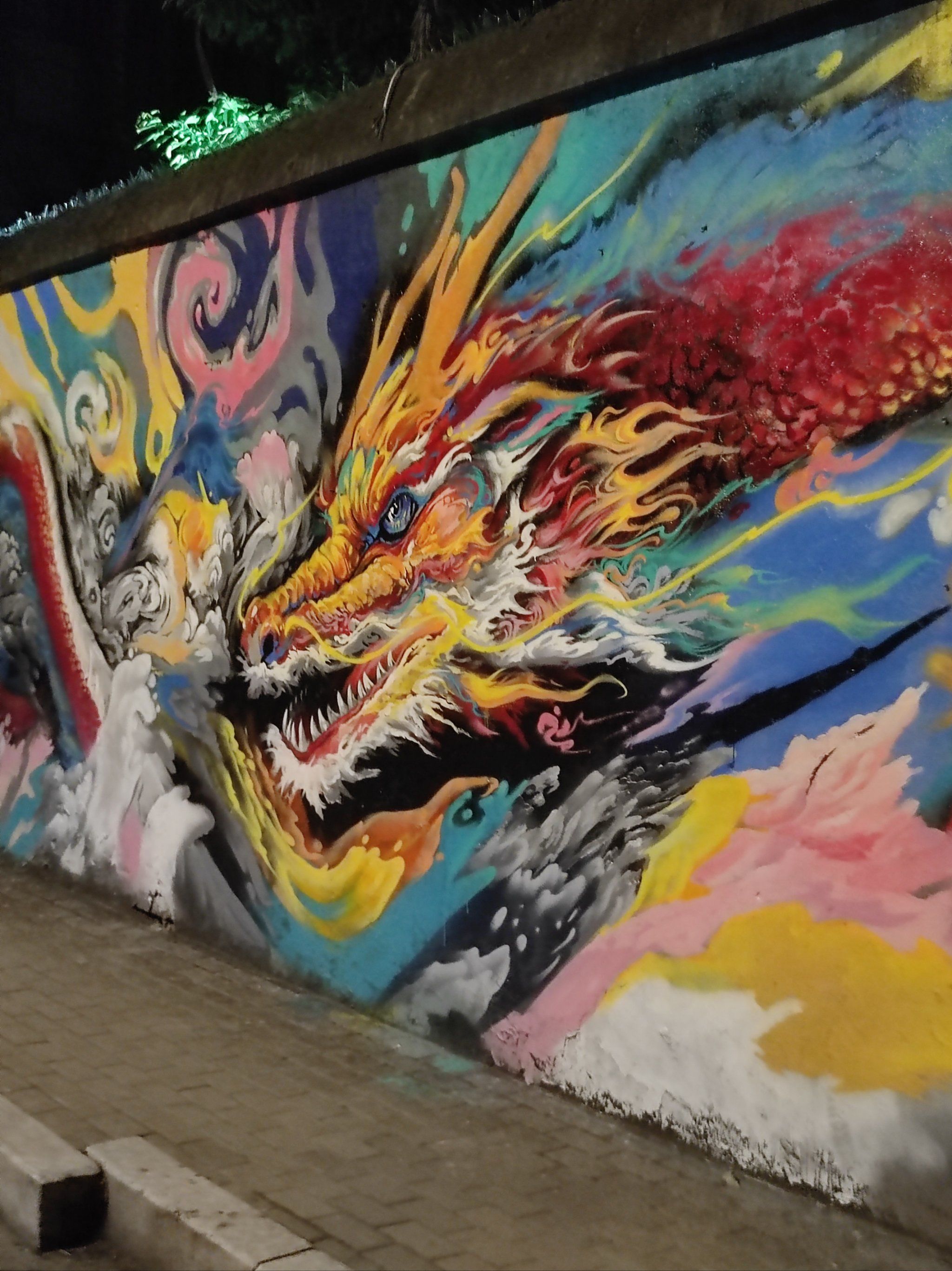 包含涂鸦live手机版的词条