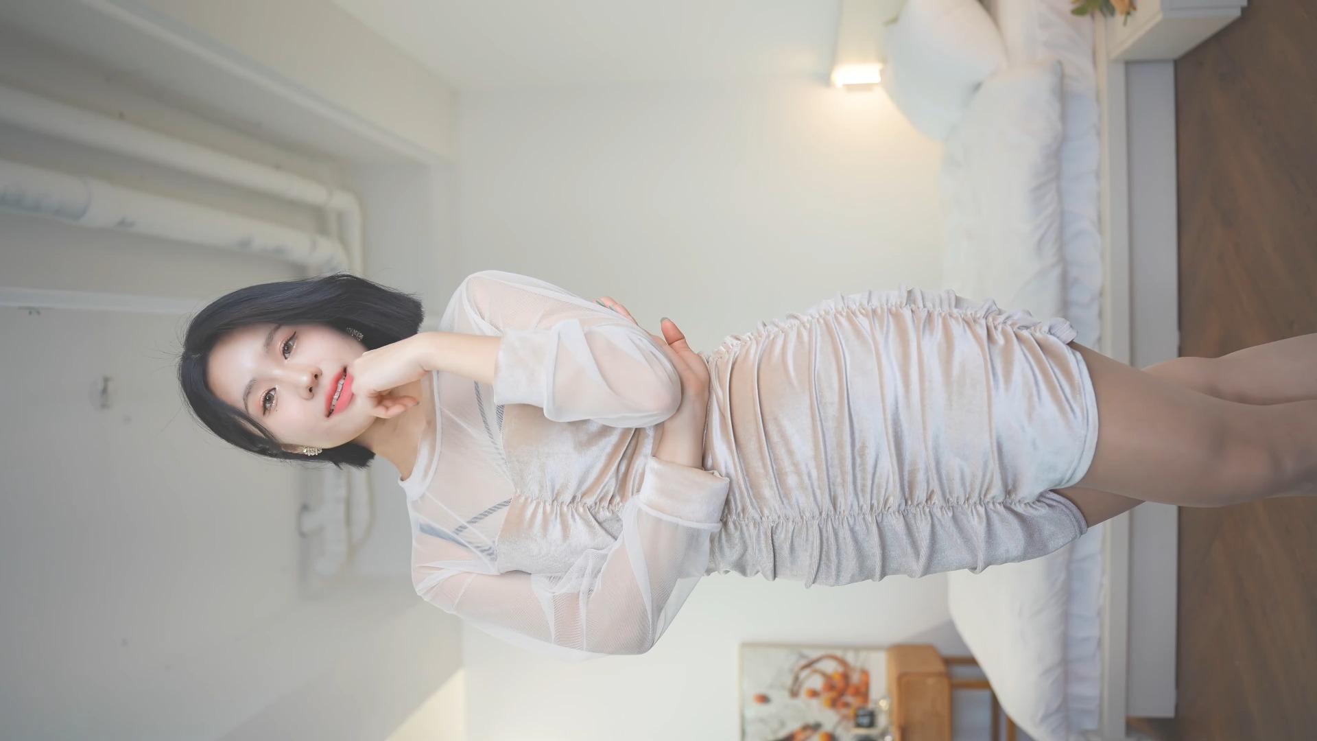 美女换衣手机版下载(美女换衣手机版下载安装)